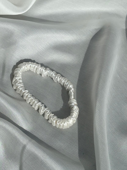 Petite Silk Ribbonette Scrunchie | Pearl Glow